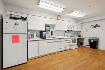 Community kitchen